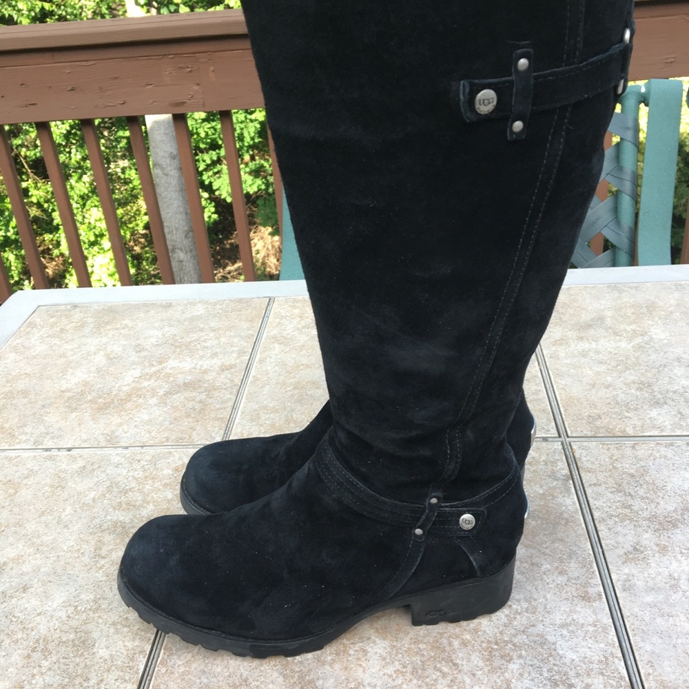 Ugg boots size 9